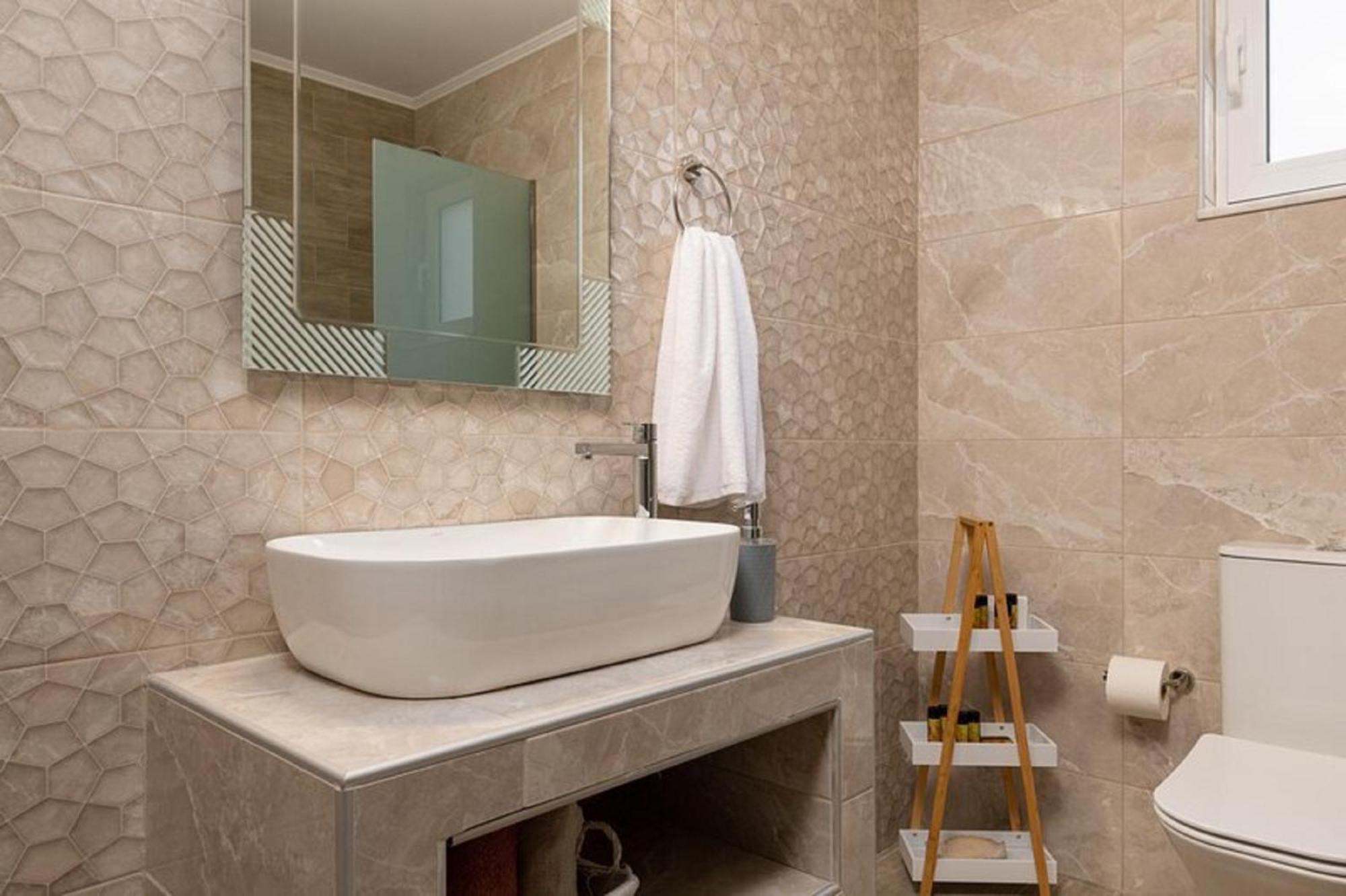 Ethria Pool With Heated Jacuzzi Villa