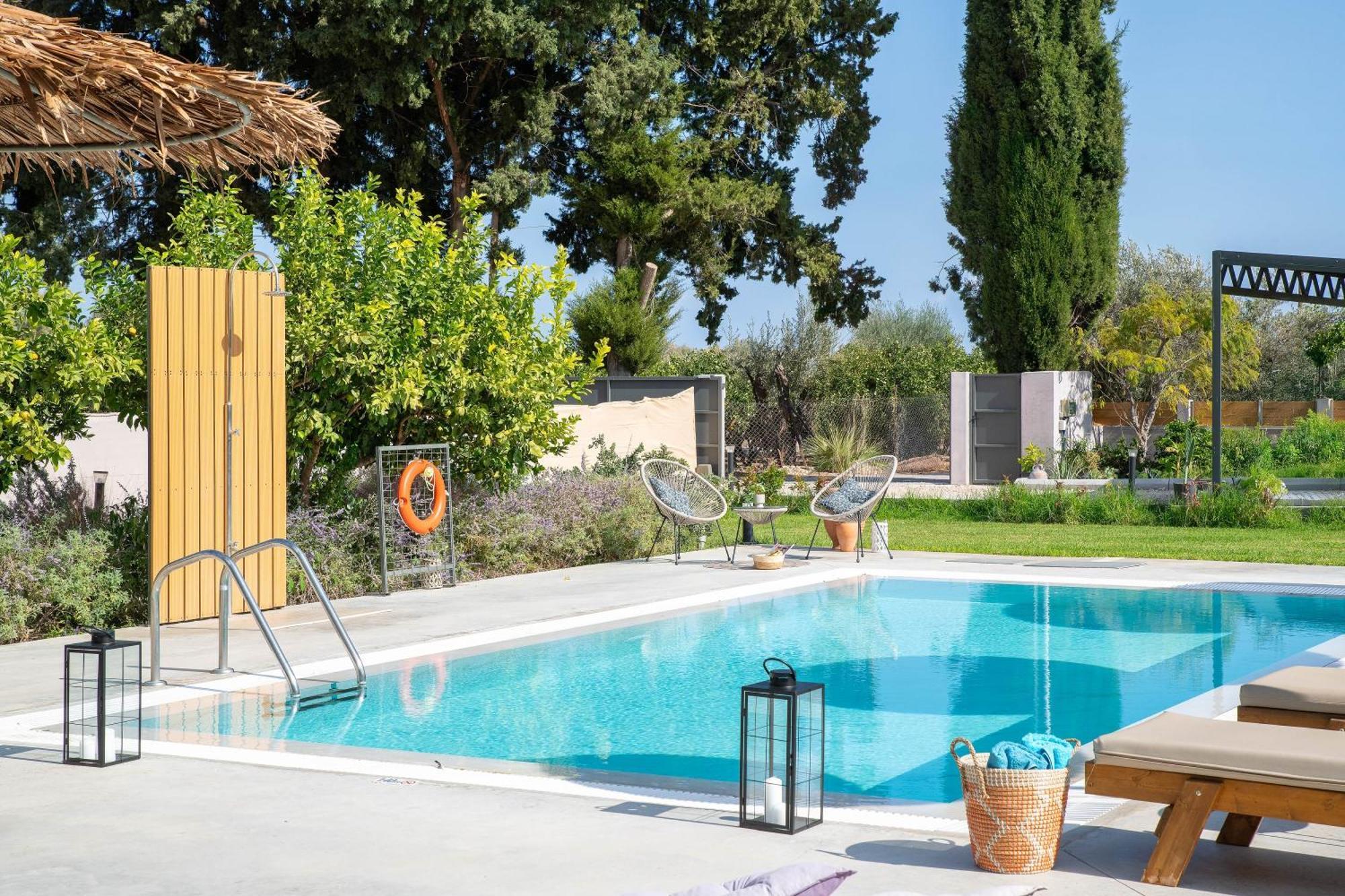 Ethria Pool With Heated Jacuzzi
