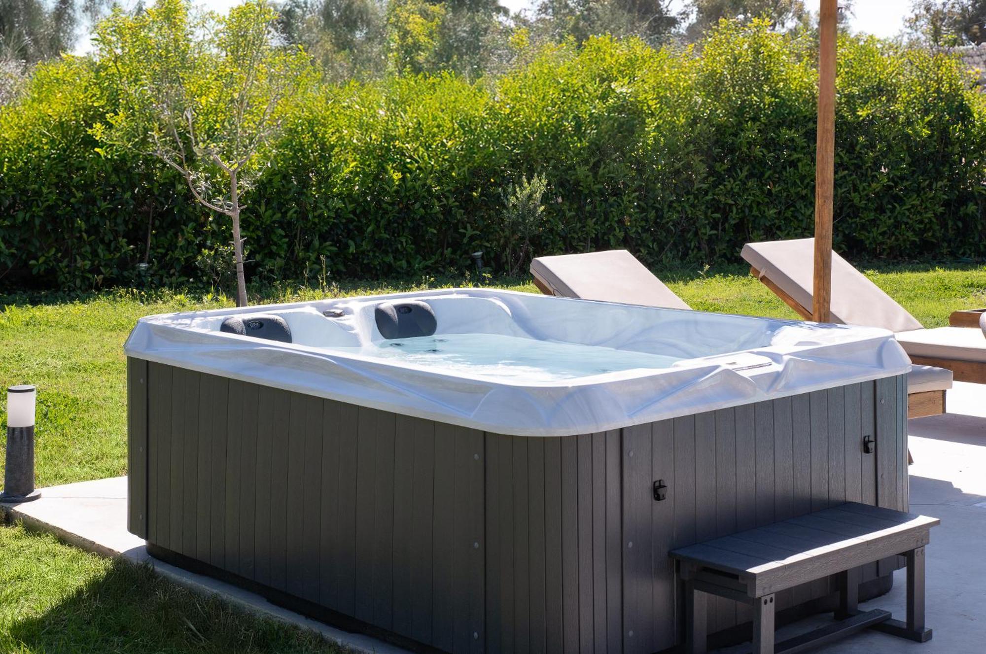 Ethria Pool With Heated Jacuzzi Afandou