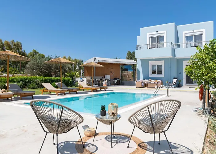 Ethria Pool Villa With Heated Jacuzzi
