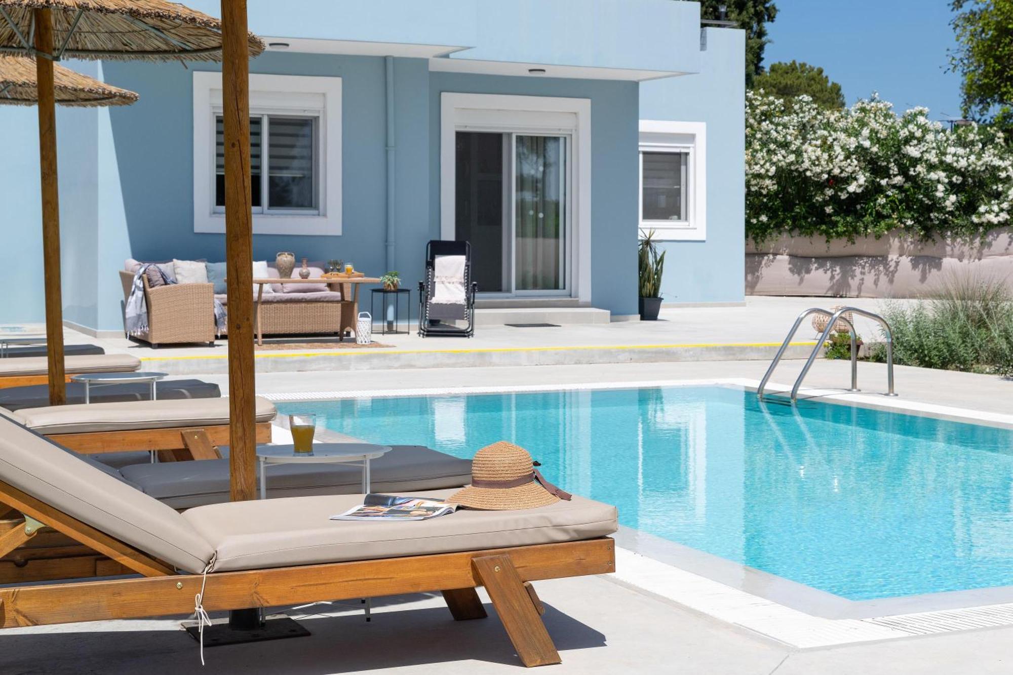 Ethria Pool With Heated Jacuzzi Βίλα Αφάντου